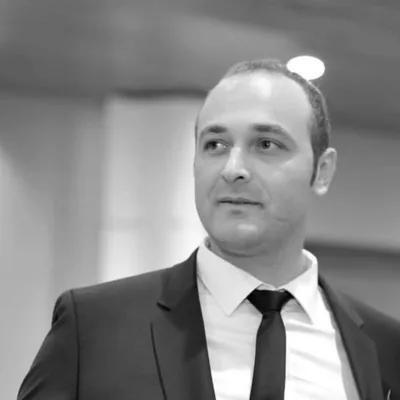 Portrett av Bujar Hoxha